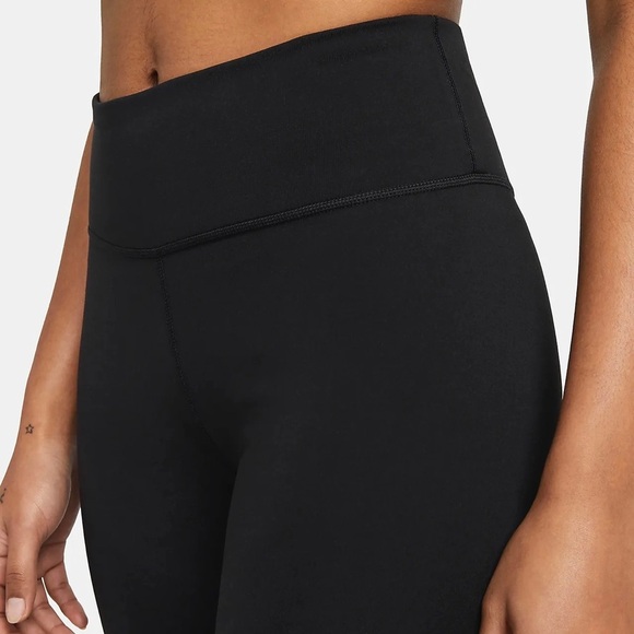 111. NWT Nike One Mid-Rise Crop Leggings - Picture 3 of 7